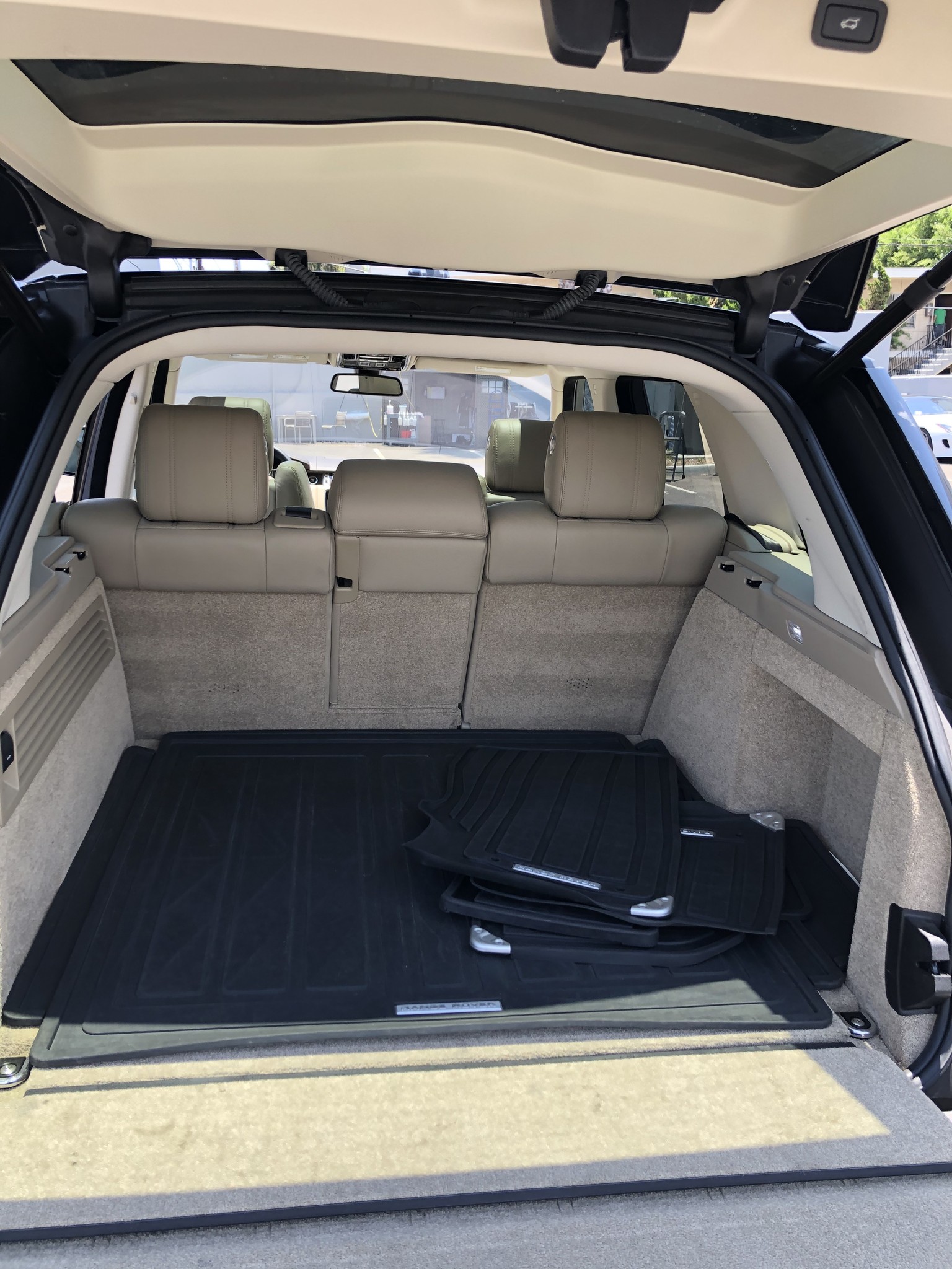 Used 2016 Land Rover Range Rover HSE AWD/4WD image 21