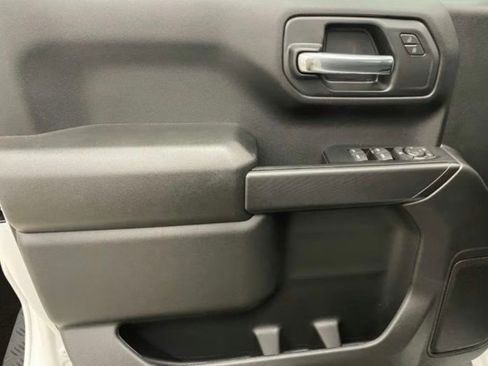 Used 2022 Chevrolet Silverado 1500 Custom AWD/4WD image 12