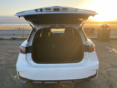 Used 2015 Lexus CT 200h w/ F Sport w/Nuluxe Interior FWD image 6