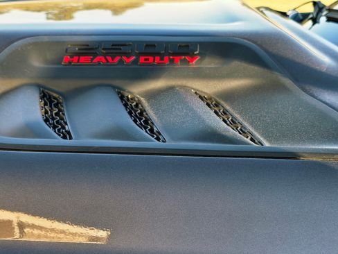 Used 2025 RAM 2500 Laramie image 12