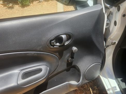 Used 2015 Nissan Versa Note S Plus FWD image 4