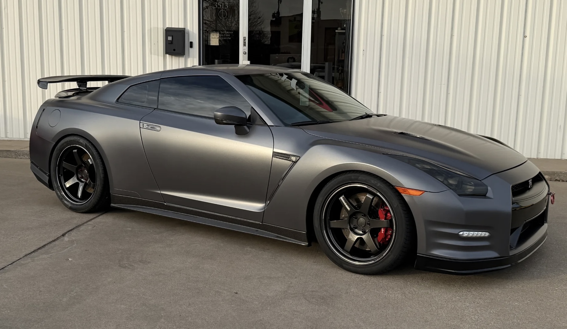 Used 2012 Nissan GT-R Black Edition AWD/4WD image 9