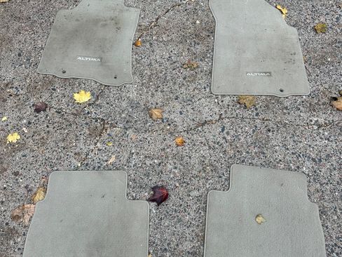 Used 2013 Nissan Altima 2.5 SL w/ Technology Pkg image 25