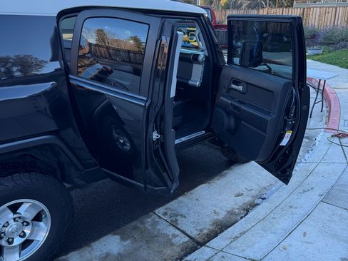 Used 2008 Toyota FJ Cruiser Sport Utility 2D image 10