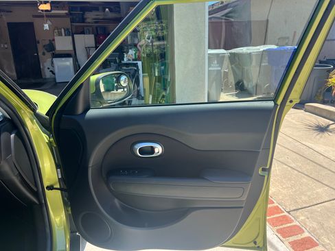 Used 2016 Kia Soul + FWD image 1