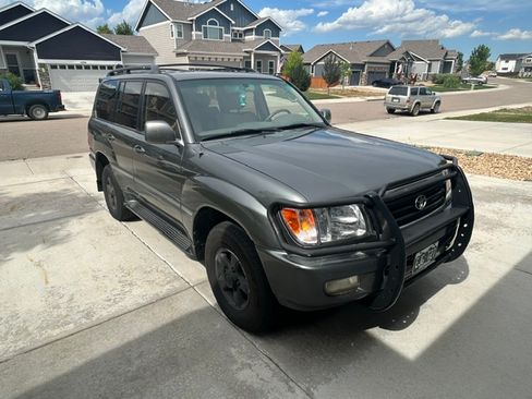 Used 2000 Toyota Land Cruiser AWD/4WD image 1