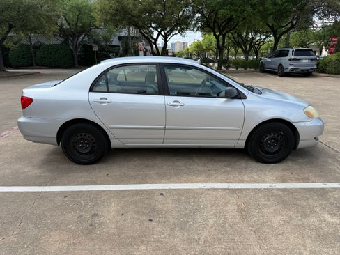 Used 2006 Toyota Corolla LE image 9