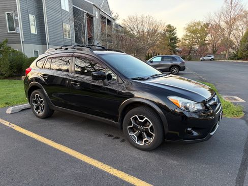 Used 2015 Subaru Crosstrek 2.0i Premium w/ Moonroof Package AWD/4WD image 4