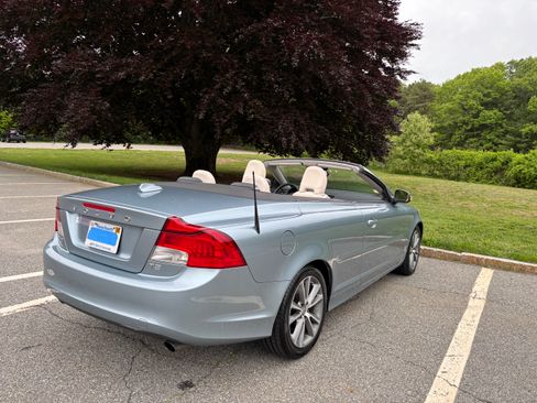 Used 2012 Volvo C70 T5 FWD image 5