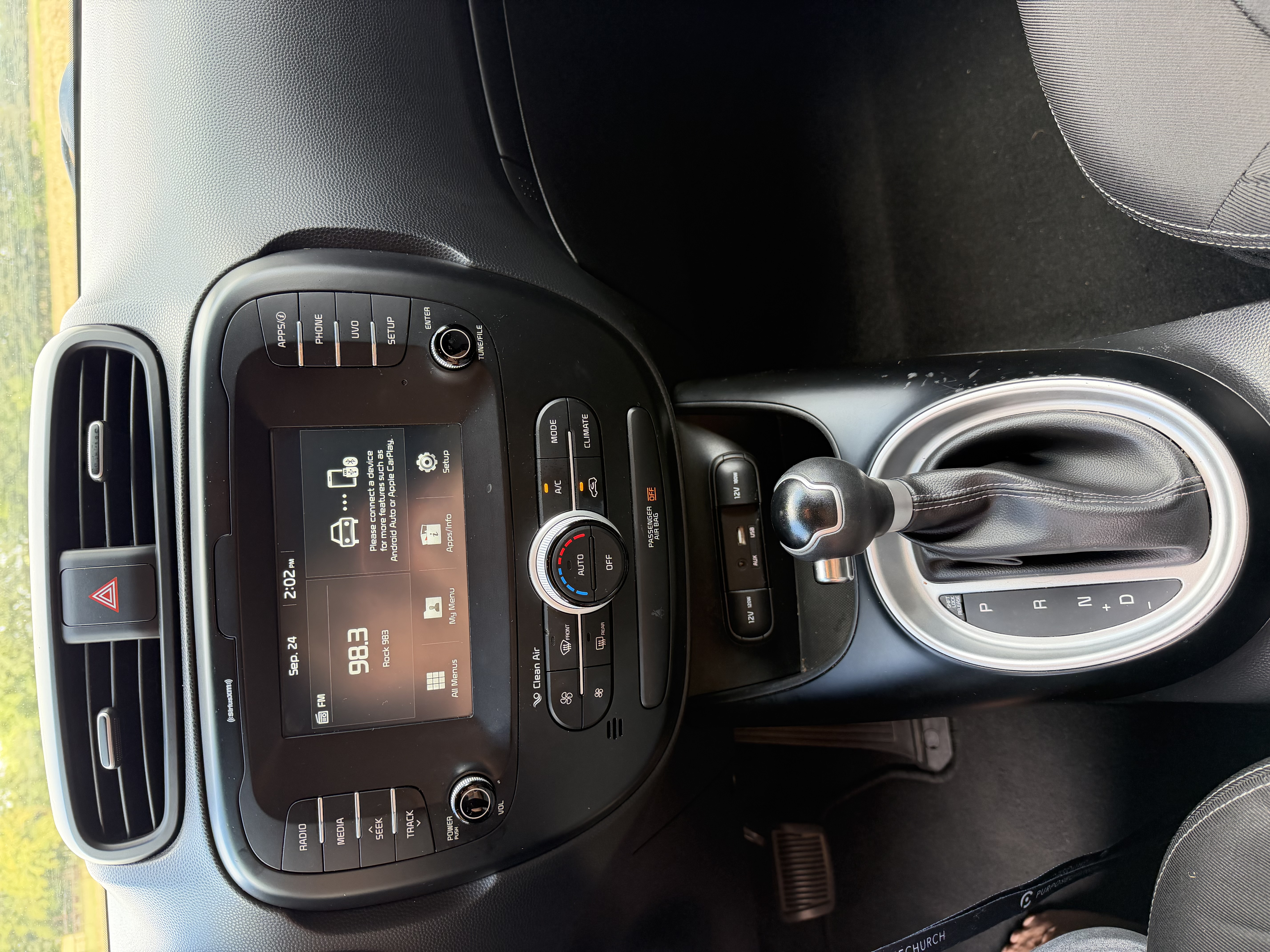 Used 2018 Kia Soul + FWD image 4