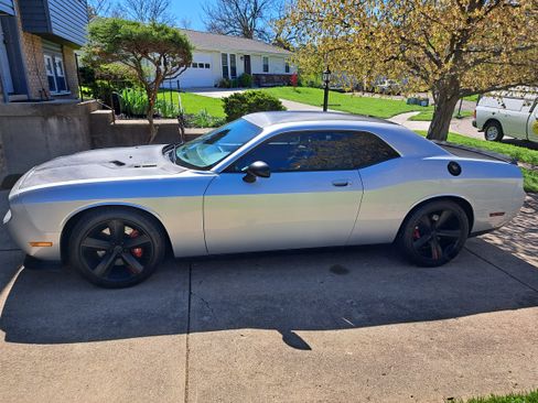 Used 2008 Dodge Challenger SRT8 image 1