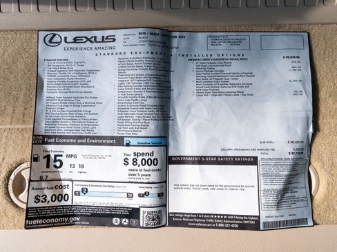 Used 2019 Lexus LX 570 4WD w/ Luxury Package image 28