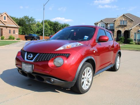 Used 2013 Nissan Juke SL image 1