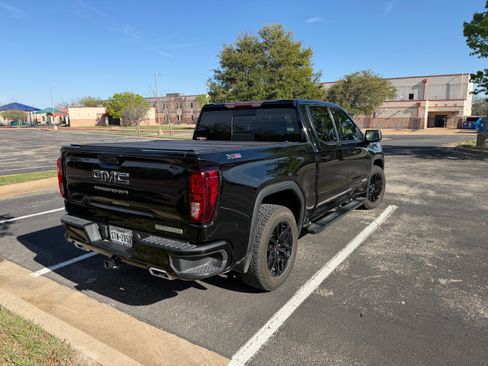 Used 2023 GMC Sierra 1500 Elevation w/ Elevation Premium Package image 6