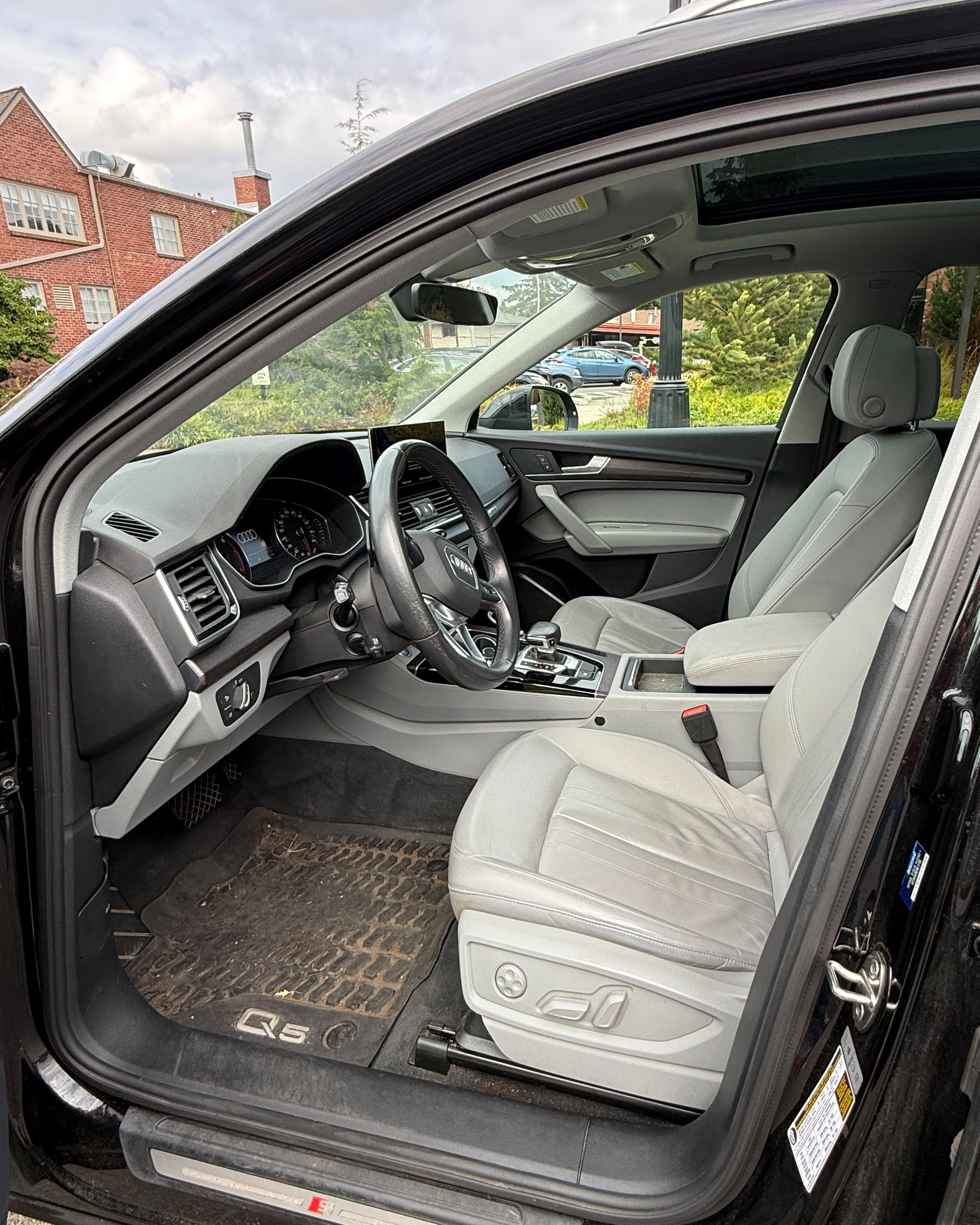 Used 2022 Audi Q5 2.0T Premium AWD/4WD image 13