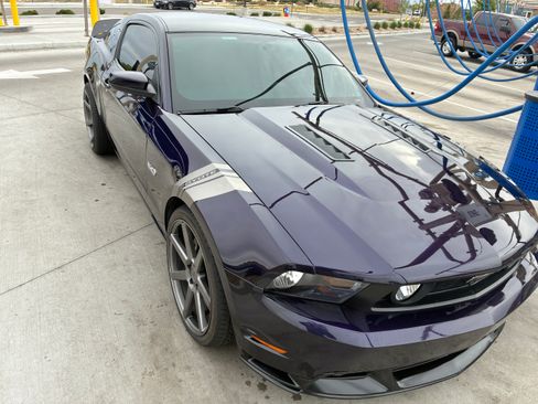 Used 2011 Ford Mustang GT Premium w/ Security Pkg RWD image 4