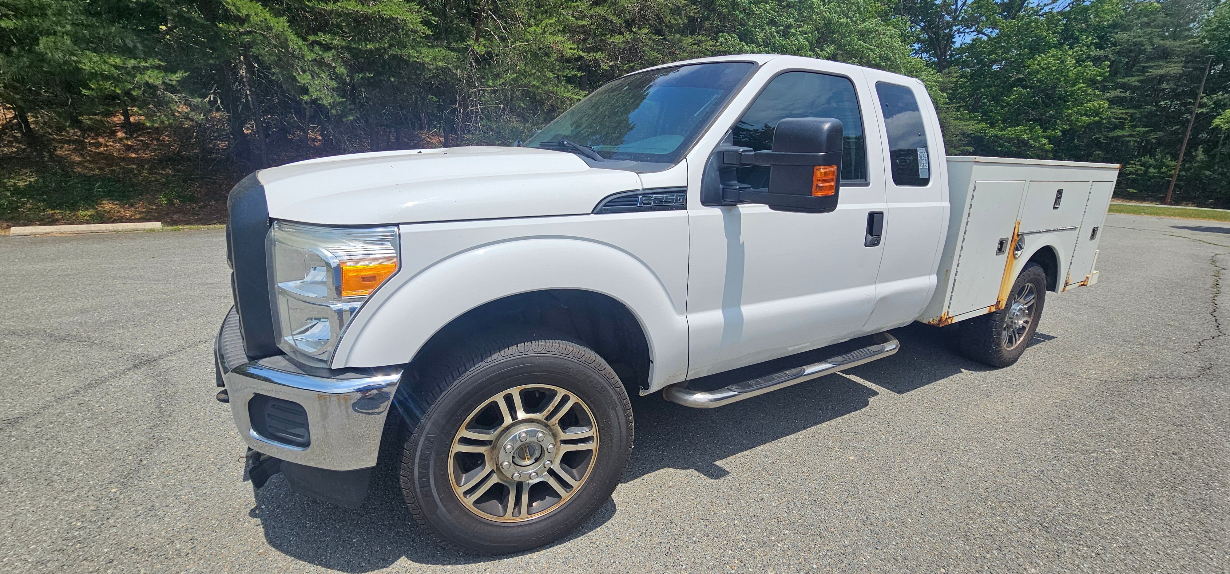 Used 2016 Ford F250 XL w/ Power Equipment Group AWD/4WD image 19