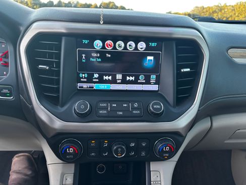 Used 2019 GMC Acadia Denali w/ Technology Package AWD/4WD image 9
