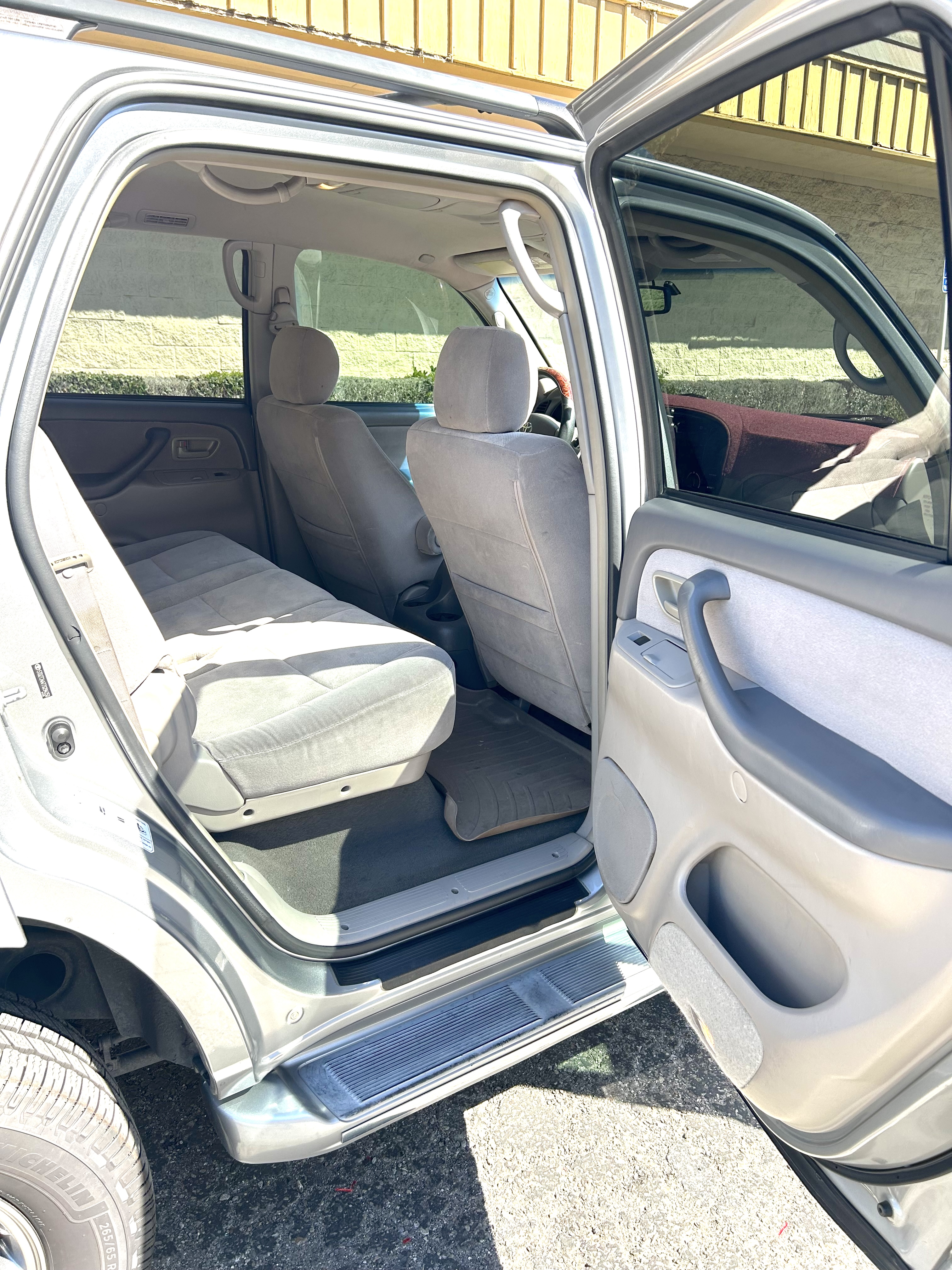 Used 2007 Toyota Sequoia SR5 RWD image 21