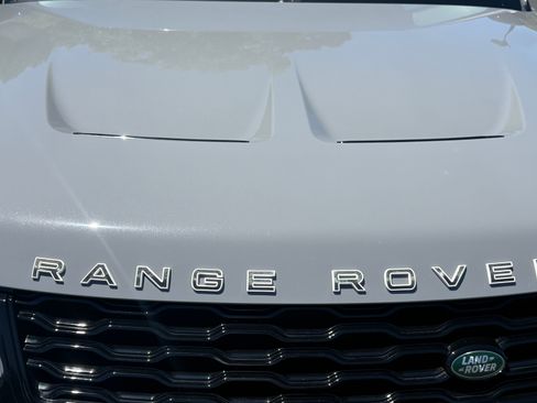 Used 2022 Land Rover Range Rover Sport SVR AWD/4WD image 10