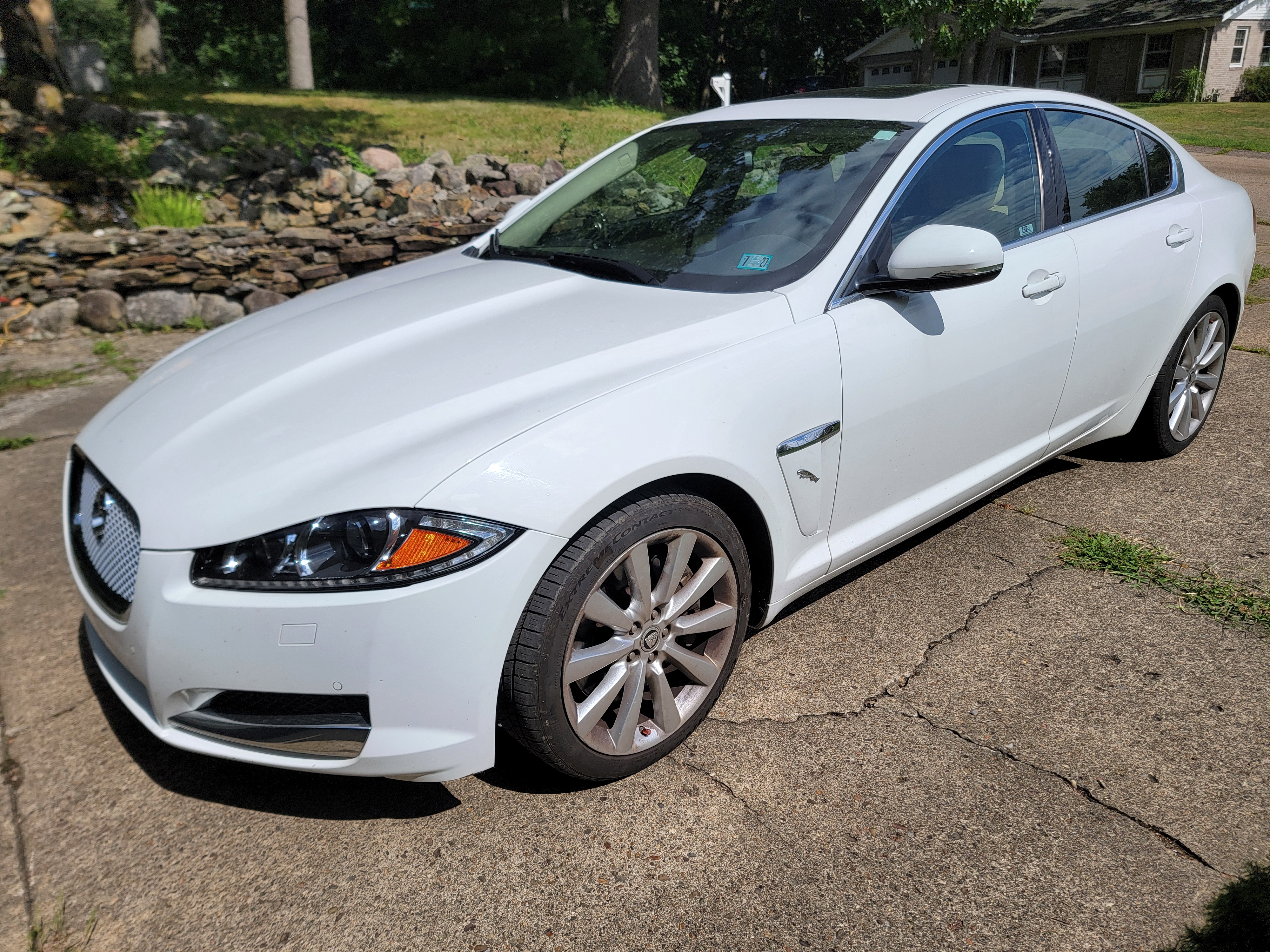 Used 2013 Jaguar XF 3.0 AWD/4WD image 2