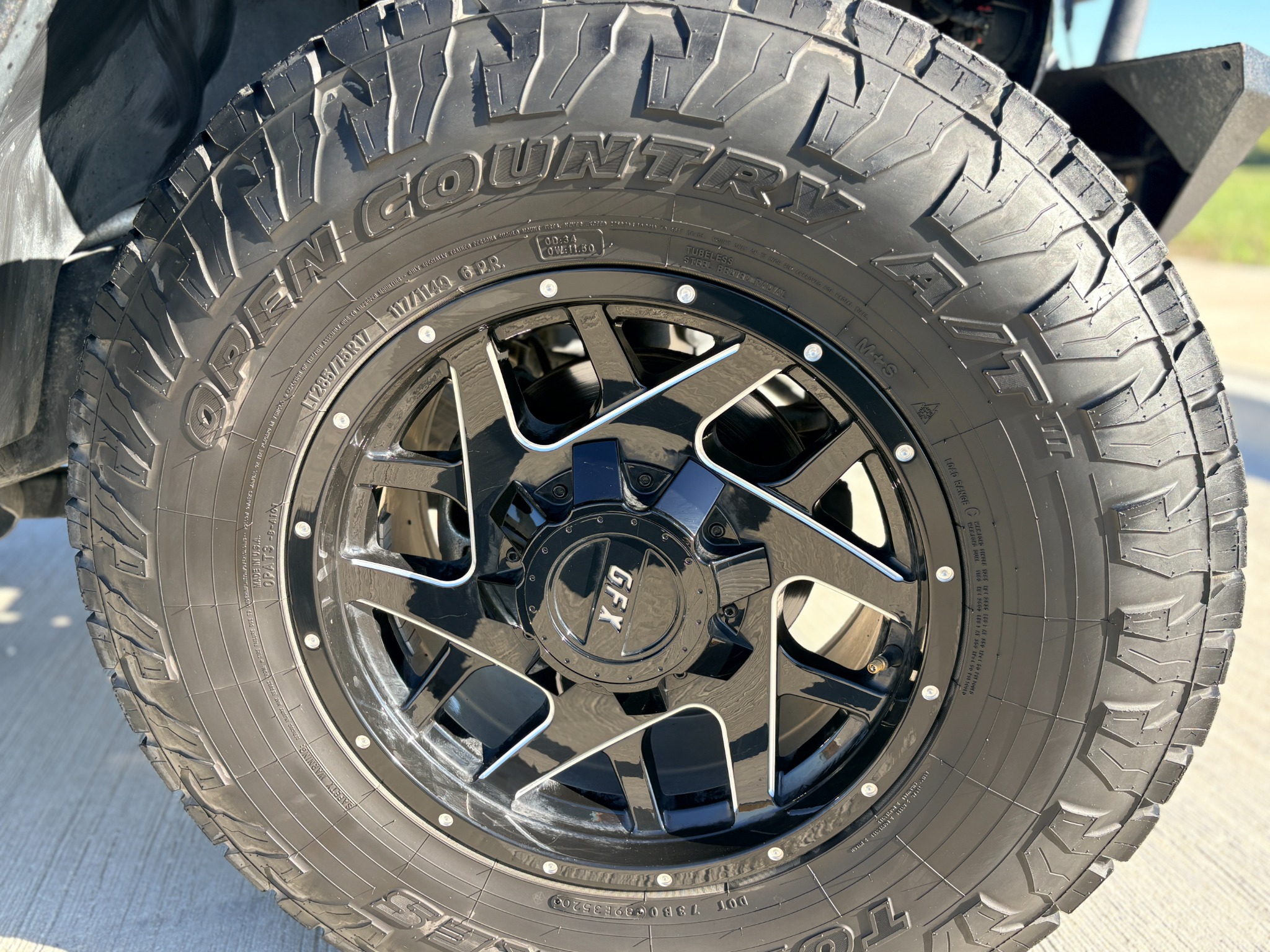 Used 2017 Jeep Wrangler Sport w/ Quick Order Package 23S AWD/4WD image 10