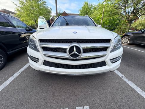 Used 2014 Mercedes-Benz GL 350 BlueTEC 4MATIC image 5