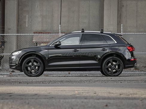 Used 2020 Audi Q5 e Premium w/ Convenience Package image 6