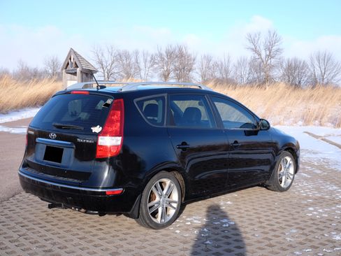 Used 2012 Hyundai Elantra image 8