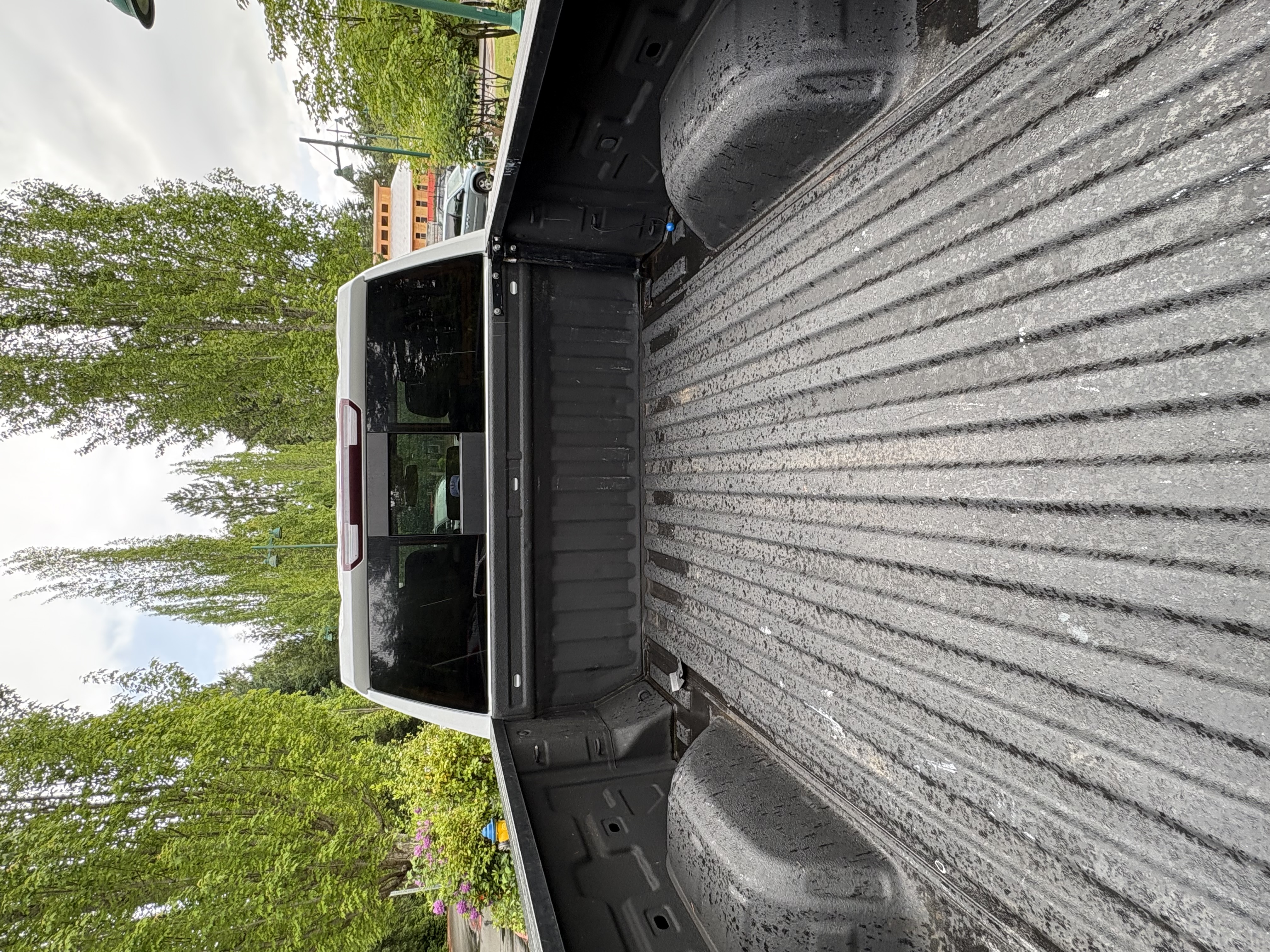Used 2019 Chevrolet Silverado 1500 LTZ w/ LTZ Plus Package AWD/4WD image 11