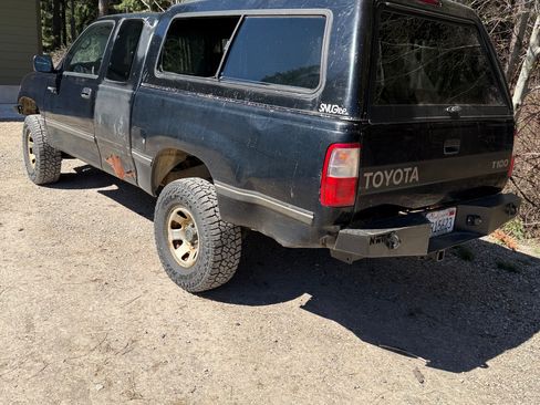 Used 1996 Toyota T100 DX image 4