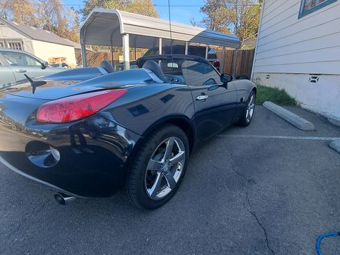 Used 2007 Pontiac Solstice Convertible w/ Premium Package image 19