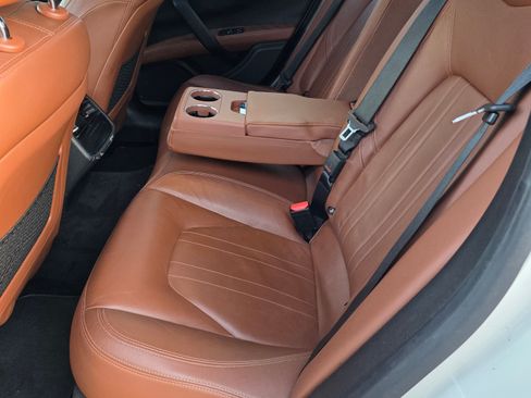 Used 2018 Maserati Ghibli image 16