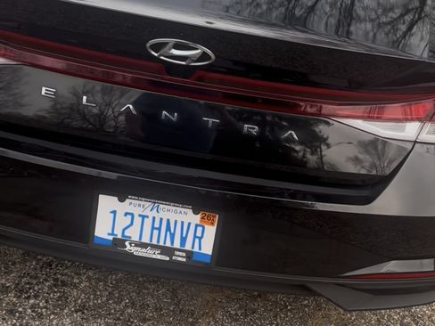 Used 2023 Hyundai Elantra SEL w/ Convenience Package image 8