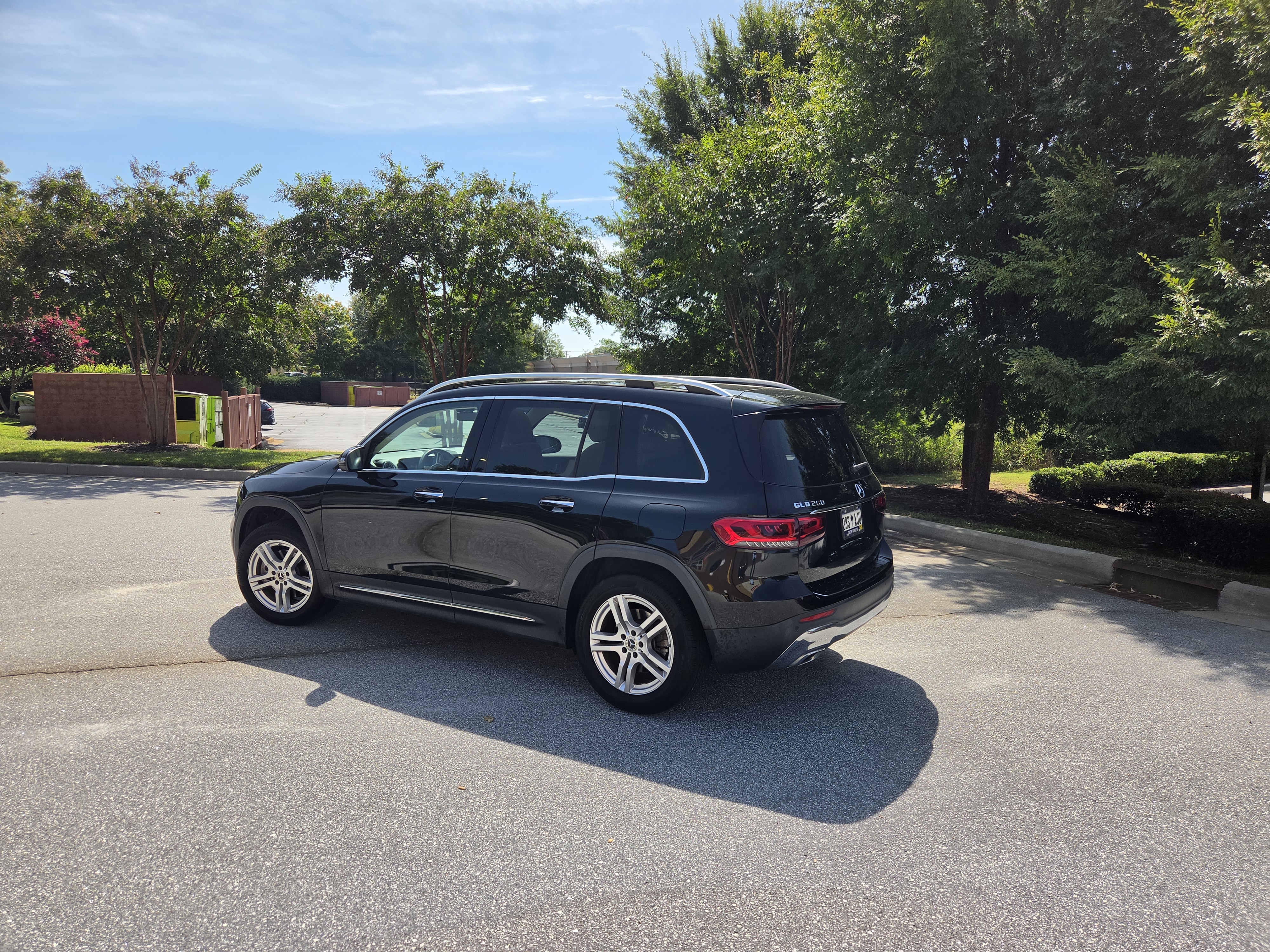 Used 2020 Mercedes-Benz GLB 250 image 4
