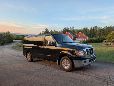 Used 2016 Nissan NV 3500 SL RWD image 6
