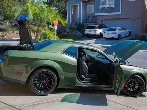 Used 2020 Dodge Challenger SRT Hellcat Redeye image 28