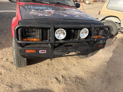 Used 2000 Jeep Cherokee Classic image 17