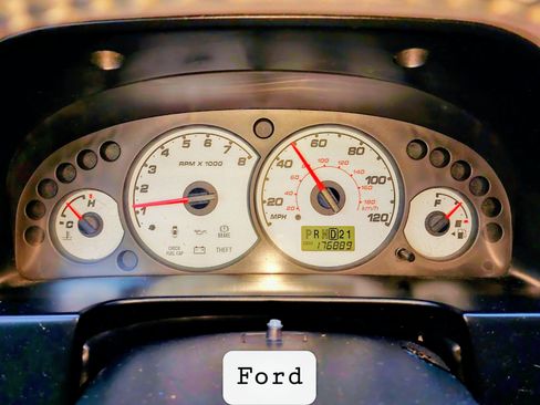 Used 2002 Ford Escape XLT image 12