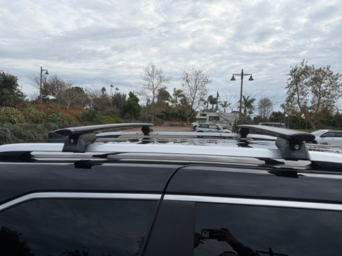 Used 2022 Toyota Sienna Platinum image 9