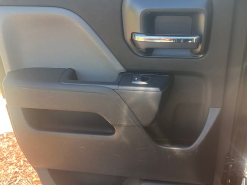 Used 2018 Chevrolet Silverado 1500 Custom w/ Custom Value Package image 23