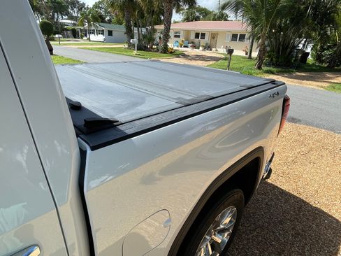 Used 2021 GMC Sierra 1500 SLT w/ SLT Premium Plus Package image 10