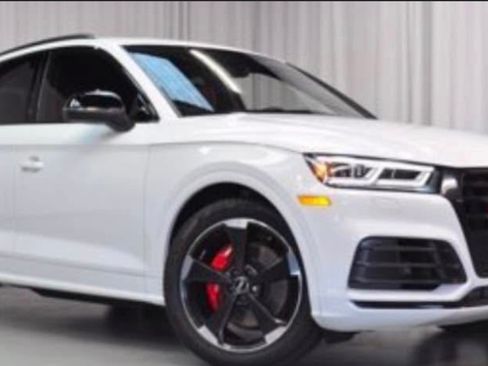 Used 2019 Audi SQ5 Prestige w/ Prestige Package AWD/4WD image 16