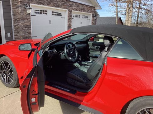 Used 2023 Ford Mustang Premium w/ Equipment Group 201A image 8