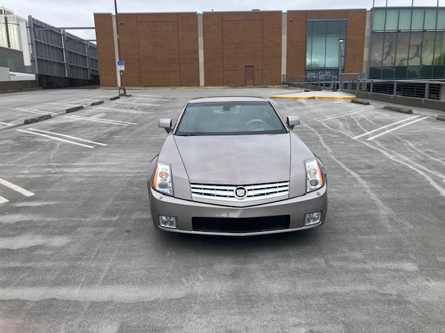 Used 2004 Cadillac XLR RWD image 8