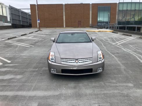 Used 2004 Cadillac XLR RWD image 8