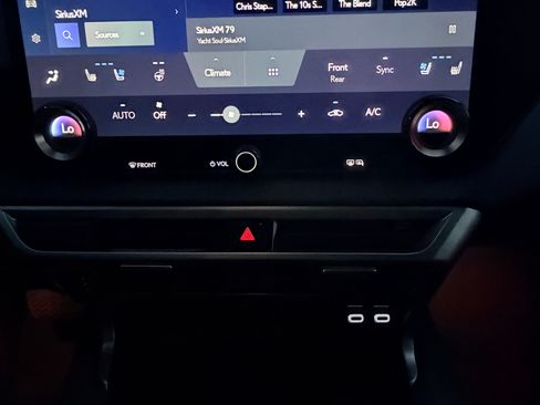 Used 2023 Lexus RX 350 w/ Accessory Package (Z1) image 12