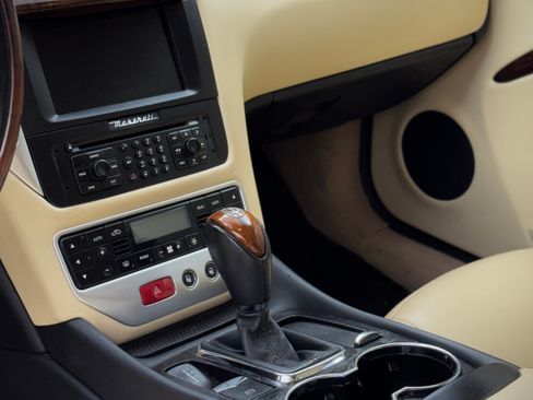 Used 2008 Maserati GranTurismo Coupe RWD image 5