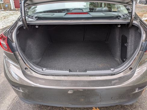 Used 2014 MAZDA MAZDA3 i Grand Touring image 11