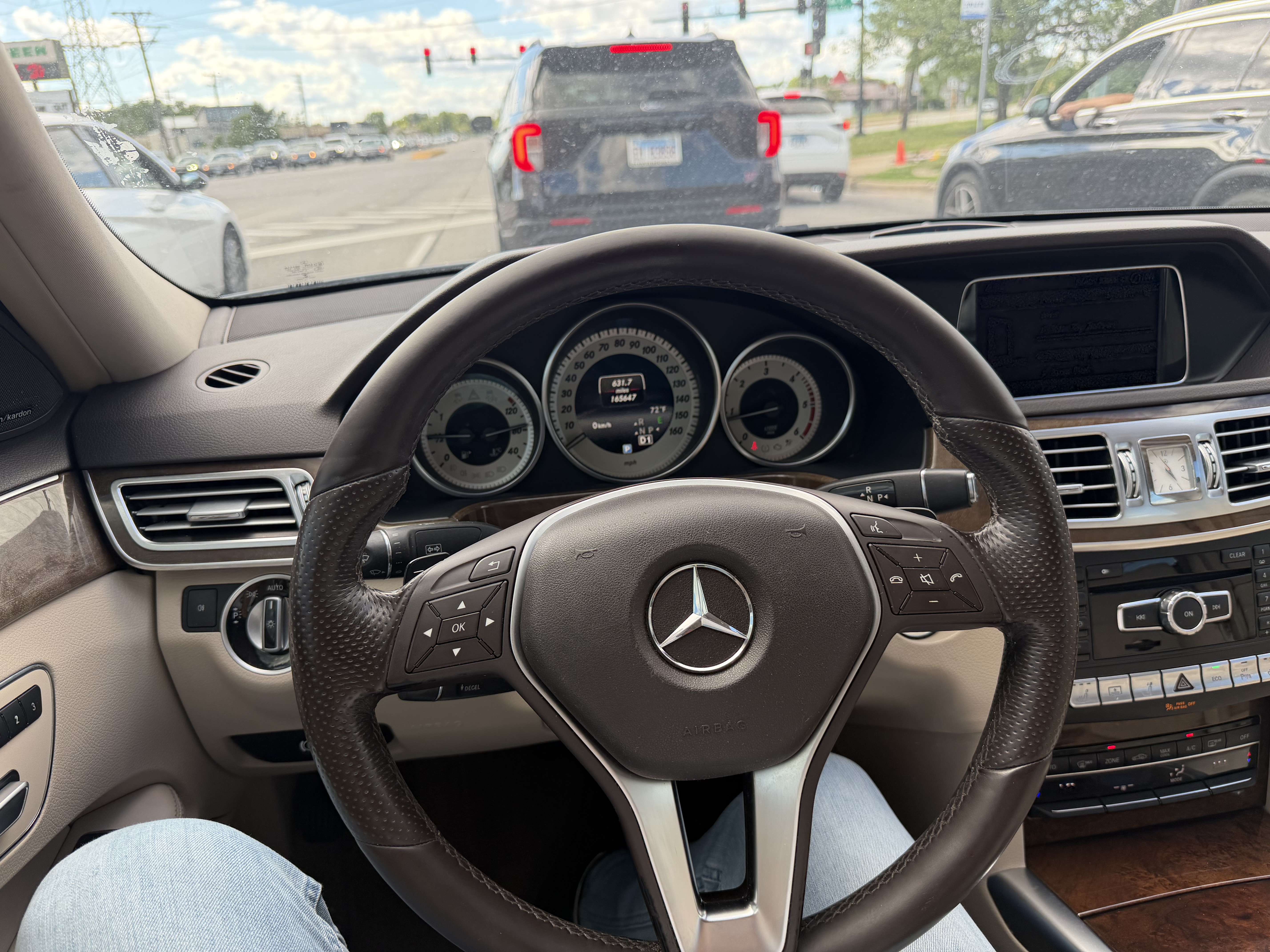 Used 2014 Mercedes-Benz E 250 BlueTEC 4MATIC Sedan image 13